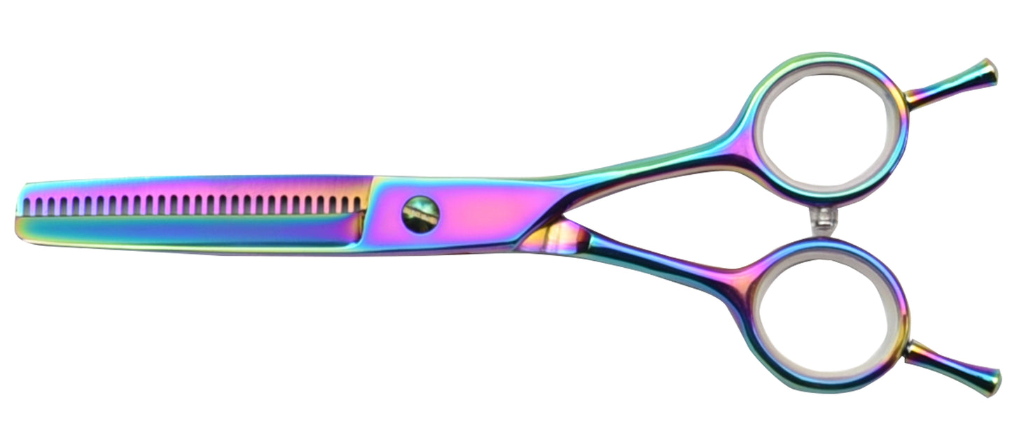 Modelling scissors with one-sided serration