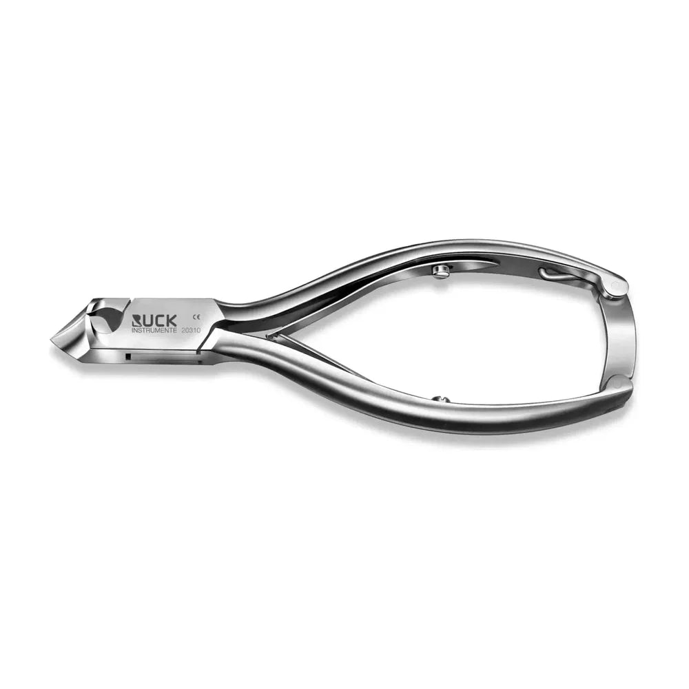 RUCK end cutter – instrument for the initial equipment of a foot care practice