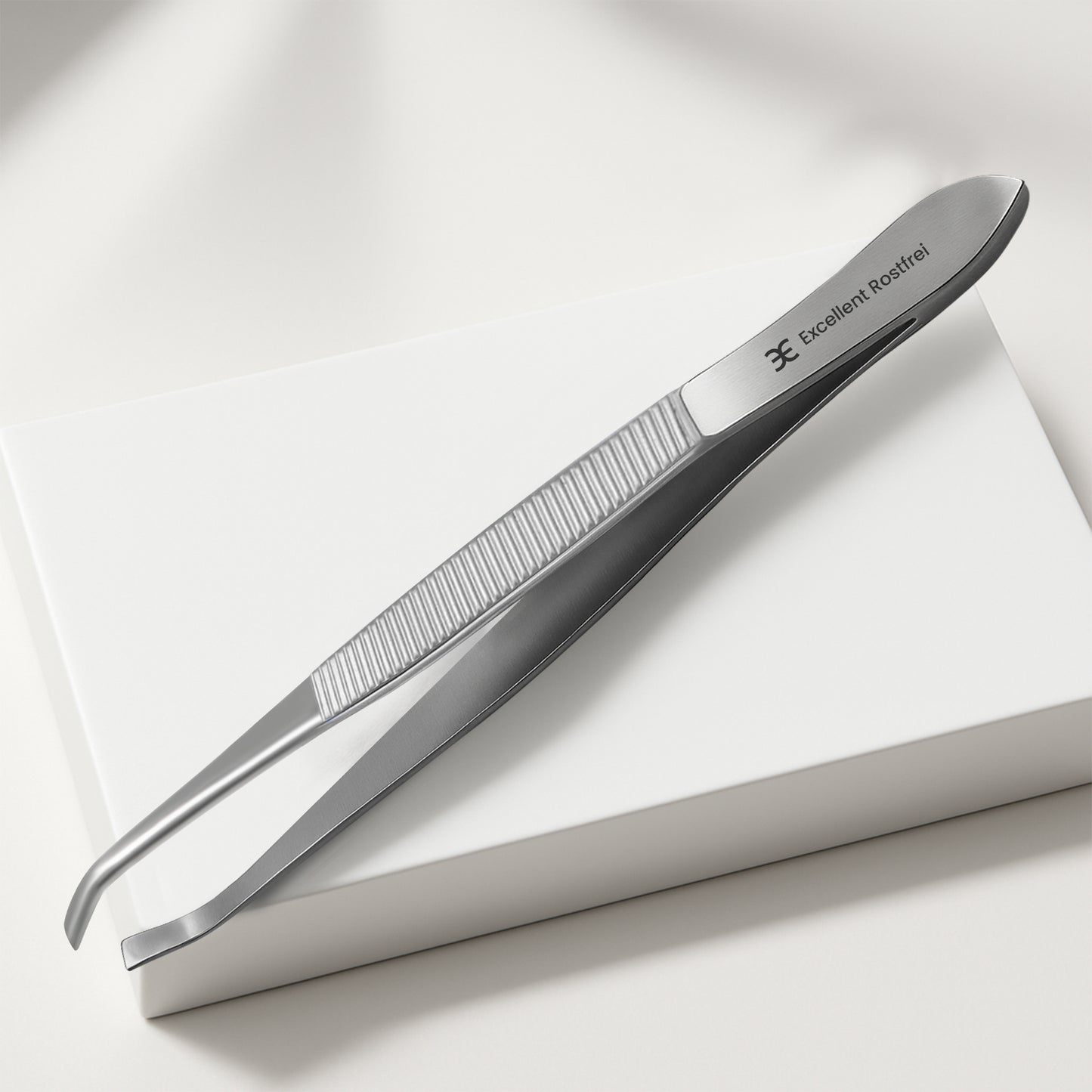 Pinzette - gewinkelte Spitze - gerade