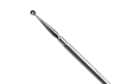 Nagelreiniger und Mitesserentferner - doppelseitig